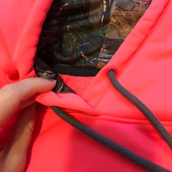 Under Armour Hoodie - Picture 5 of 6